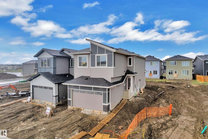 Property Photo: 6226 45 Avenue AB T4X 2Z4