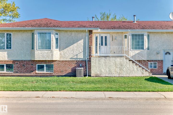Property Photo:  15330 99 Avenue NW  AB T5P 0H9 