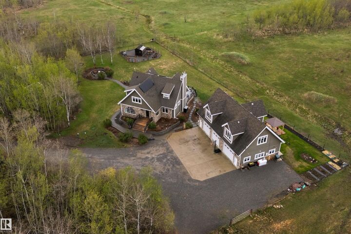 Property Photo: 27317 Twp Road 554 AB T8R 2B3