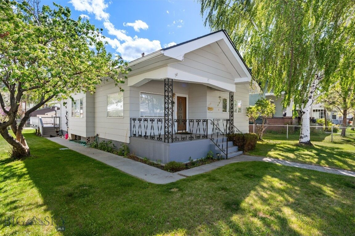 Property Photo:  609 W 3rd Street  MT 59711 