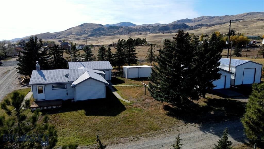 Property Photo: 2 Blackman Street MT 59751