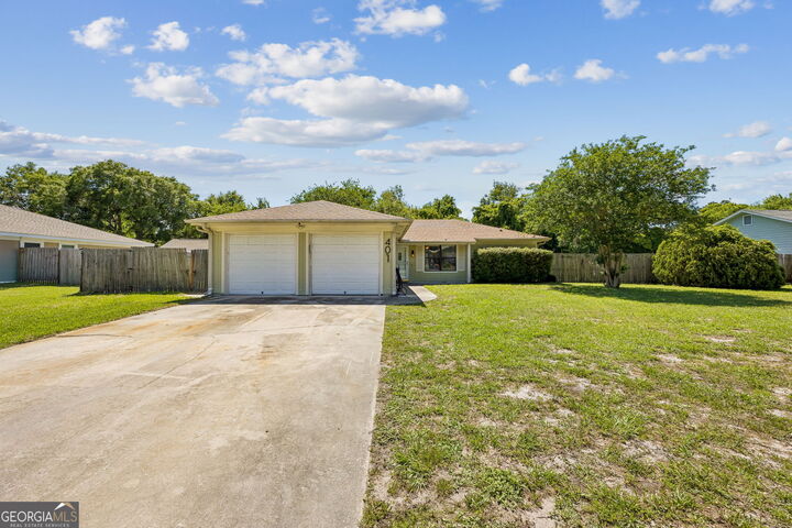 Property Photo:  401 Powder Horn Road  GA 31558 