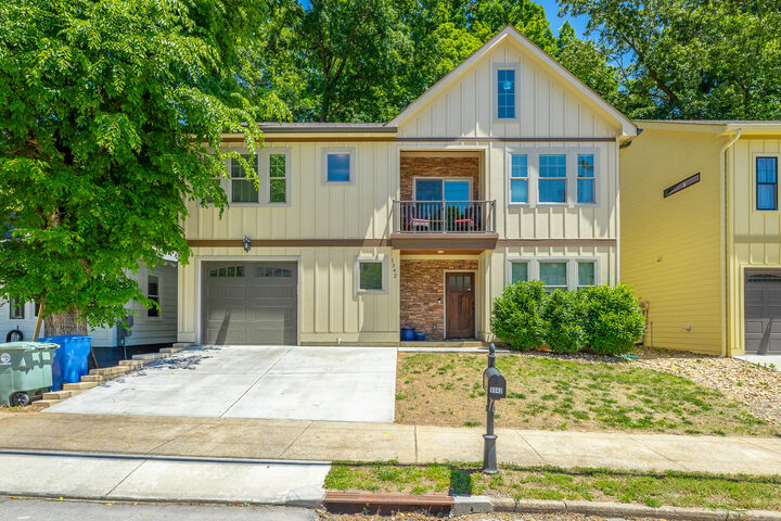 Property Photo:  1342 Hixson Pike  TN 37405 