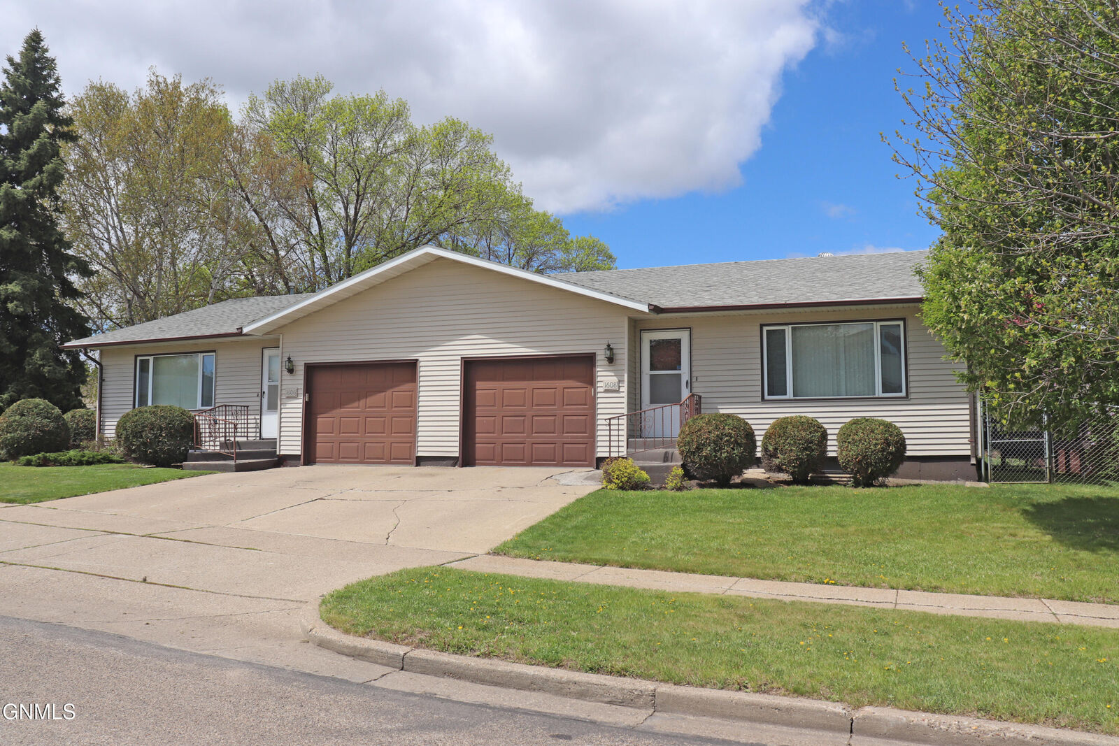 Property Photo: 1606/1608 22nd Street ND 58501