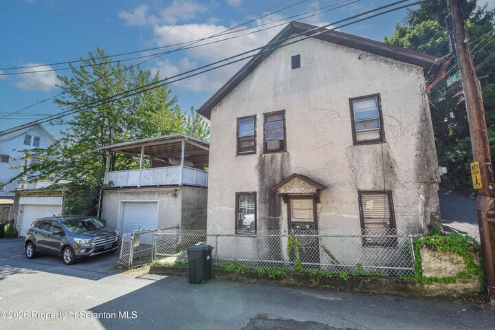 Property Photo:  618 Rear Alder  PA 18505 