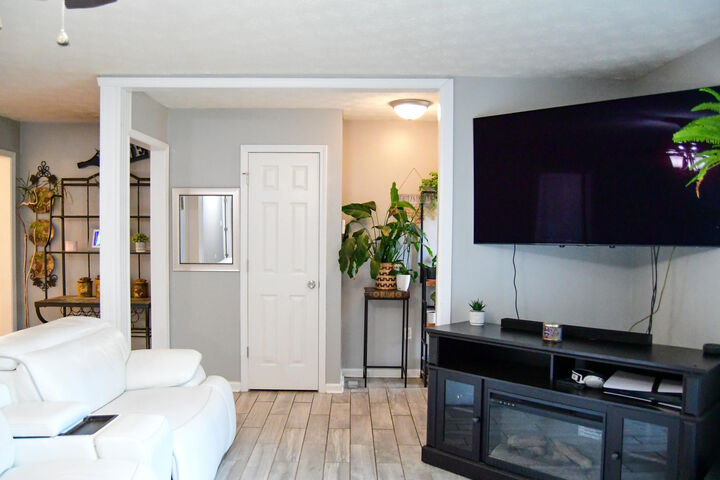 Property Photo:  614 Benjamin Drive  KY 40475 