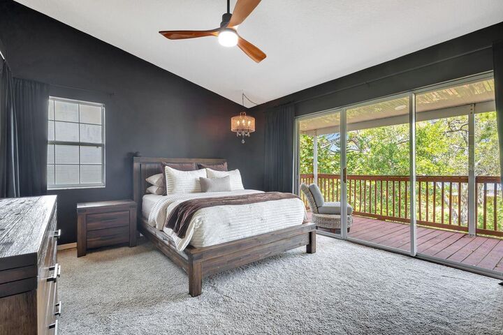 Property Photo:  530 Ryans Woods Lane  FL 34683 