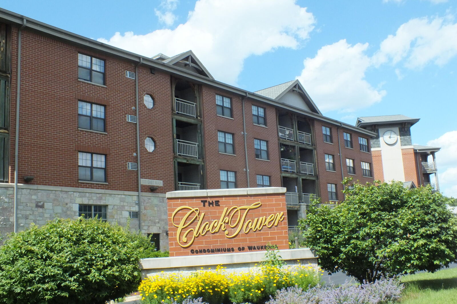 Property Photo: 100 E Main St 416 53186