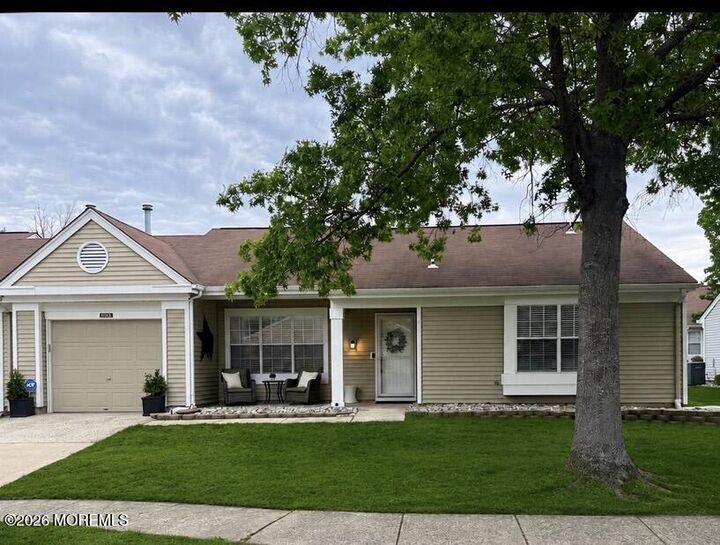 Property Photo:  1101 Thornbury Lane  NJ 08759 