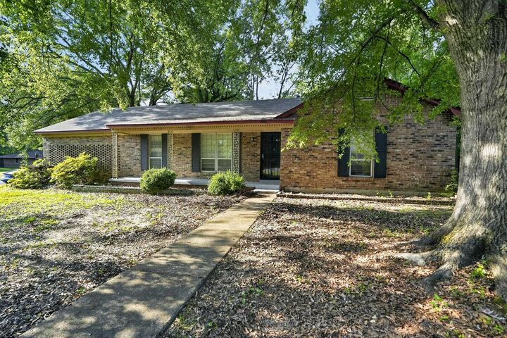 Property Photo:  2015 E Holmes Rd  TN 38116 