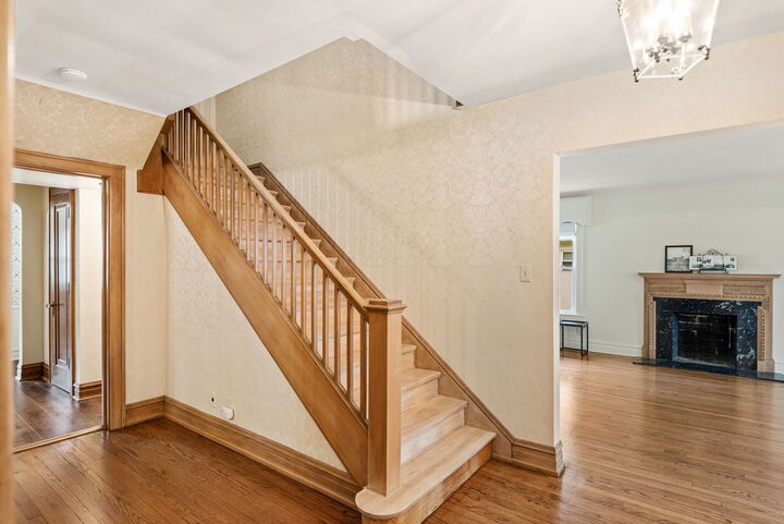 Property Photo:  762 S Greenwood Avenue  IL 60901 