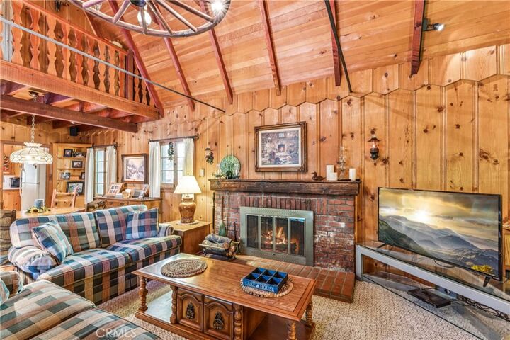 Property Photo: 404 Hillside CA 92352