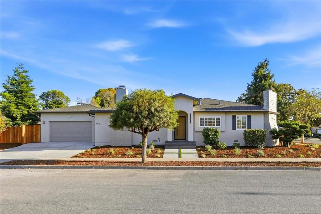 Property Photo:  950 Dennis Avenue  CA 94086 
