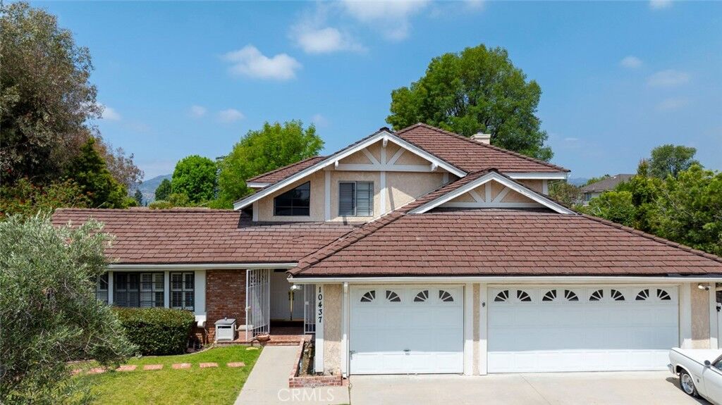 Property Photo:  10437 Sunnybrae  CA 91311 
