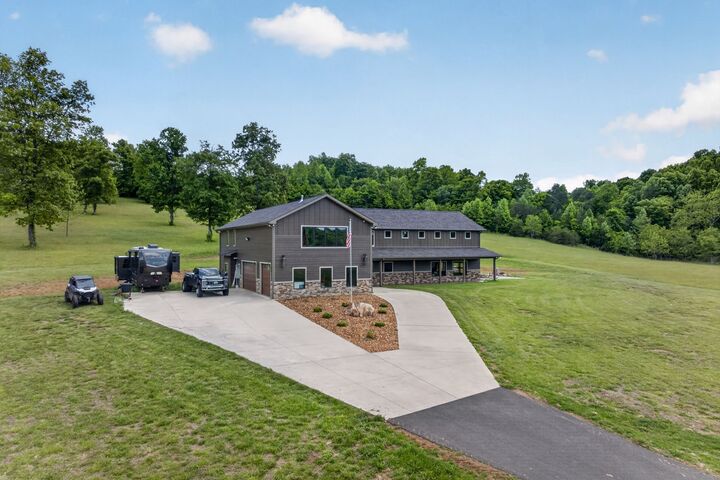 Property Photo: 106 Pleasant Shade Lane TN 38574