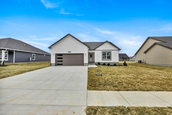 Property Photo:  2721 Brewster Dr  TN 37042 