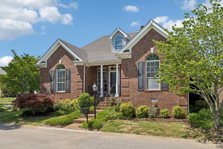 Property Photo:  1712 Fieldcrest Cir  TN 37064 