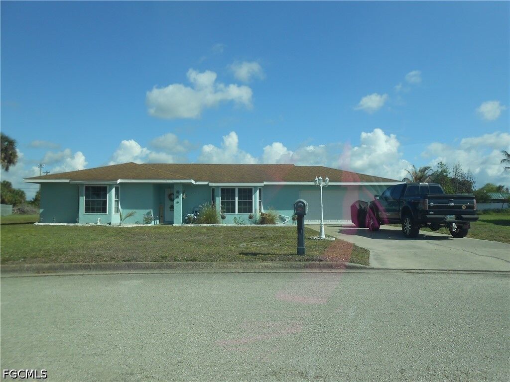 Property Photo:  222 Ground Dove Circle  FL 33936 