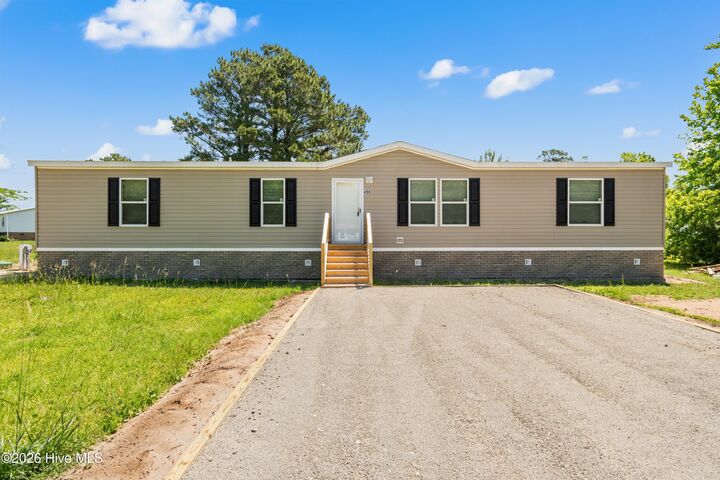 Property Photo:  490 Orchard Lane SE  NC 28422 