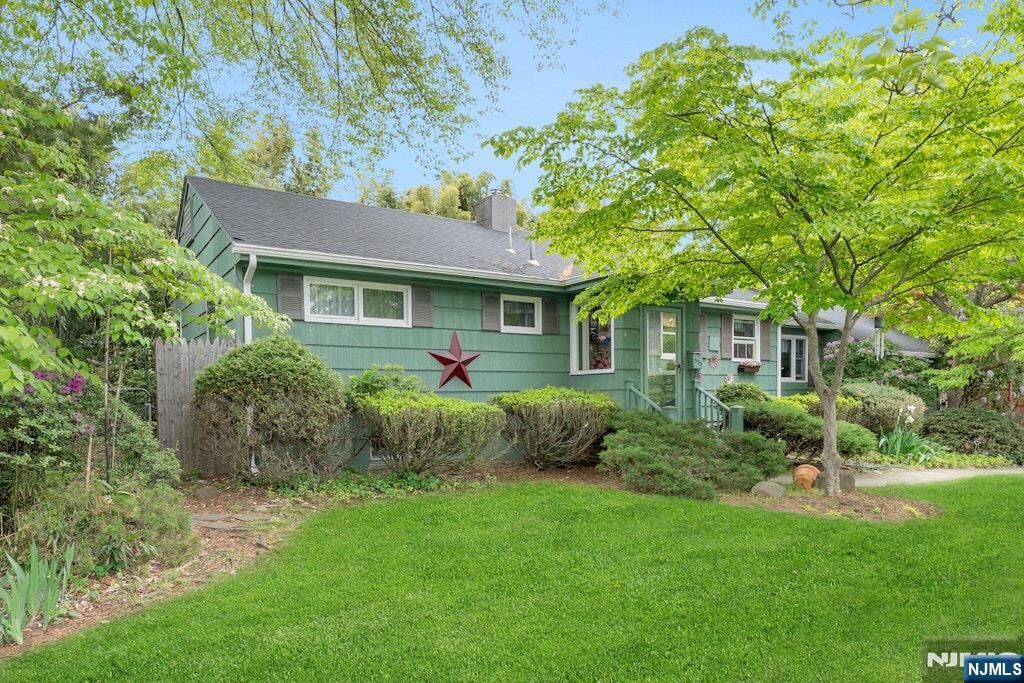 Property Photo:  335 Bradley Avenue  NJ 07647 
