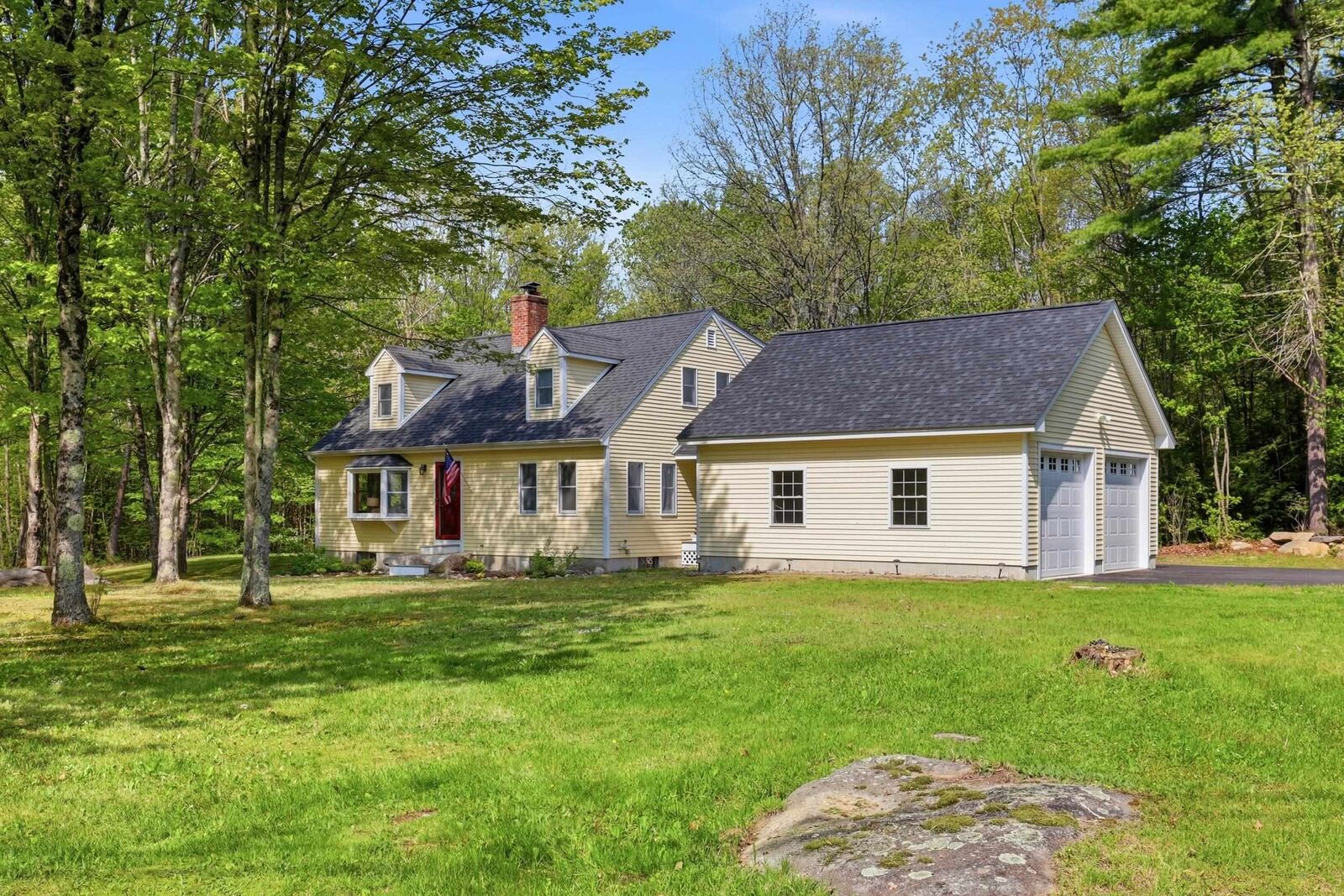 Property Photo:  1 Howard Lane  NH 03070 