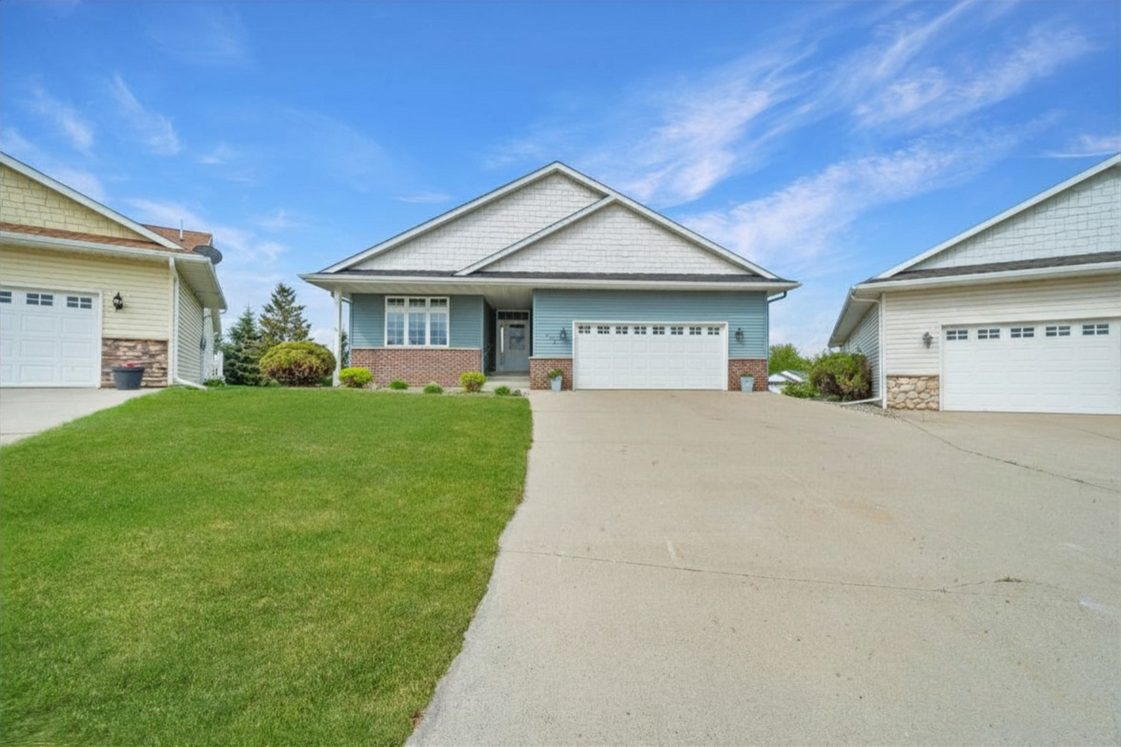 Property Photo:  302 Ashley Court  MN 56308 
