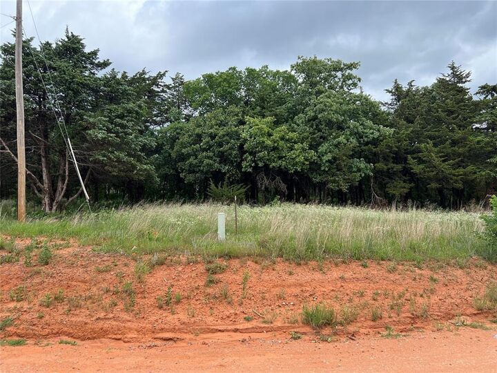 Property Photo: 9740 Cedar View Lane OK 73044