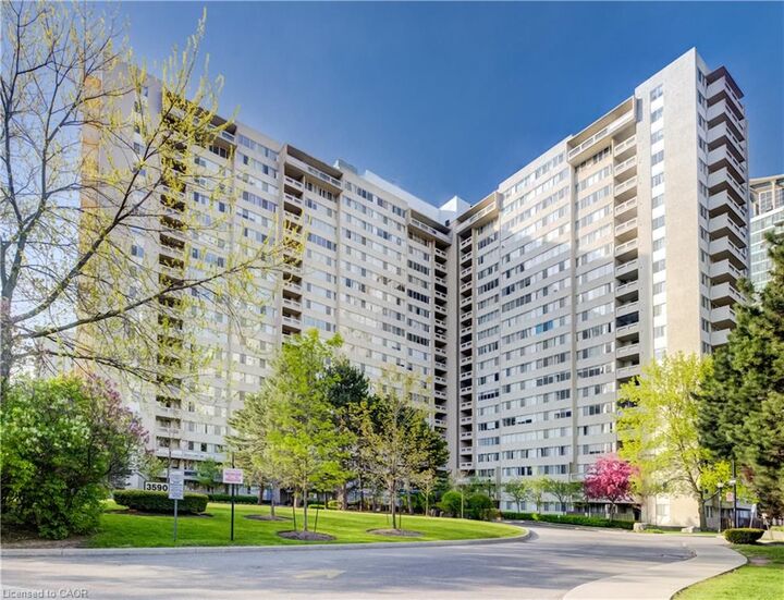 3590 Kaneff Crescent 2013 — photo 1