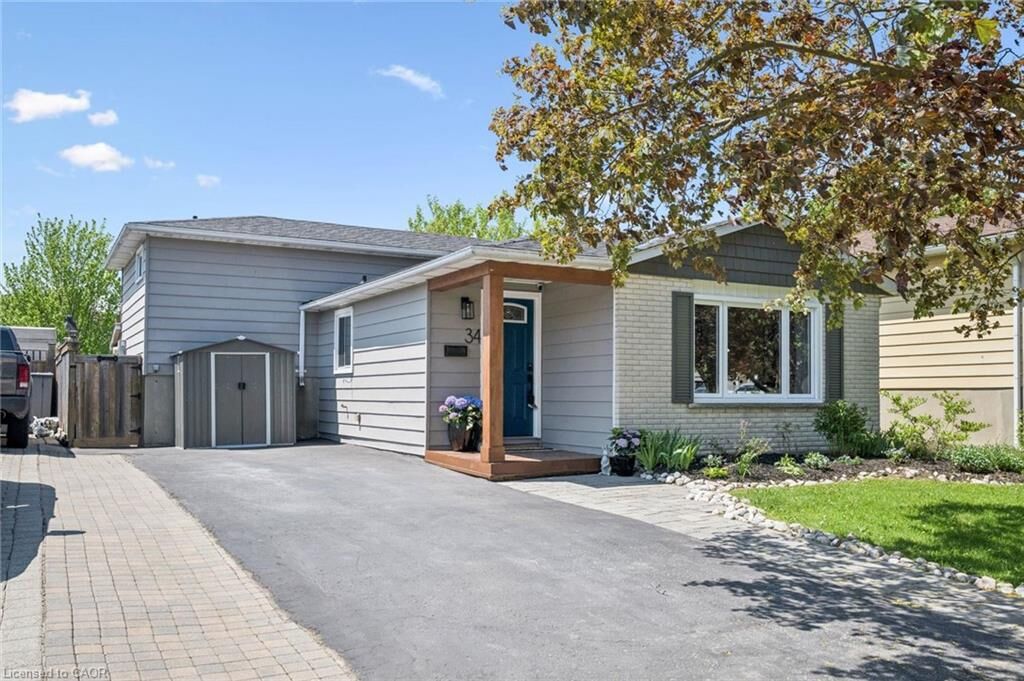 Property Photo:  34 Aspen Crescent  ON N3B 1J8 