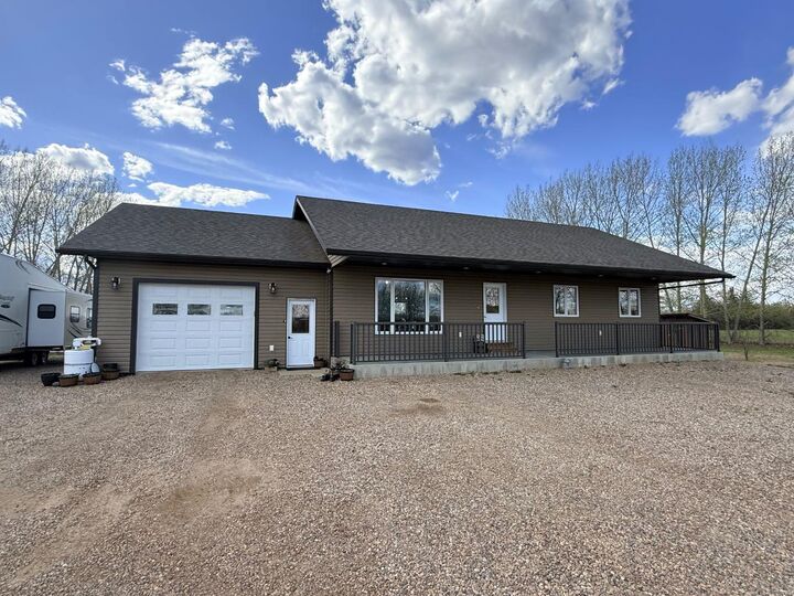 Property Photo:  9206 94 Street  AB T0H 2H0 