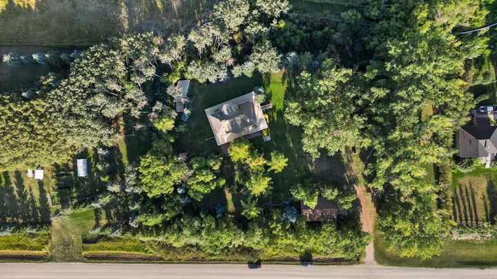 Property Photo:  261017 Range Road 244  AB T1P 0L1 