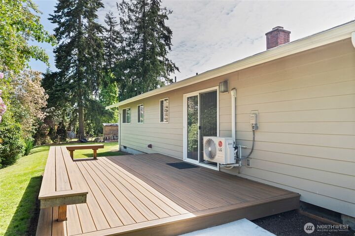 Property Photo:  7712  224th Street SW  WA 98026 