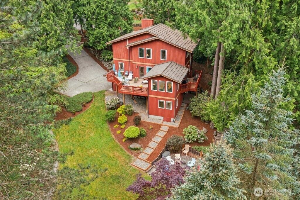 Property Photo:  1830  216th Place NE  WA 98074 