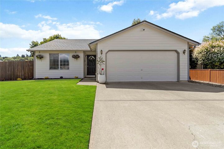 Property Photo:  164  Boardwalk Way  WA 98626 