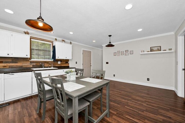 Property Photo:  405 Co Rd 1371  AL 35179 