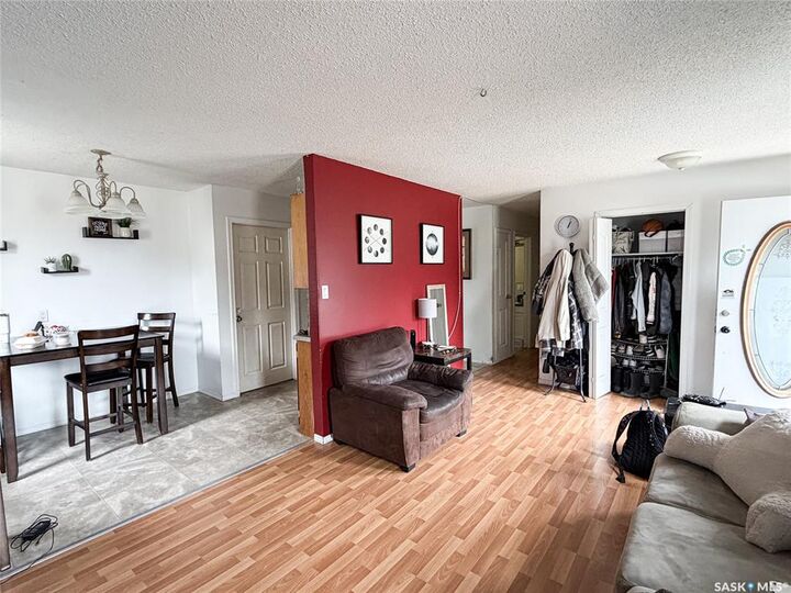 Property Photo:  7 Dunfield Crescent  SK S9X 1E6 