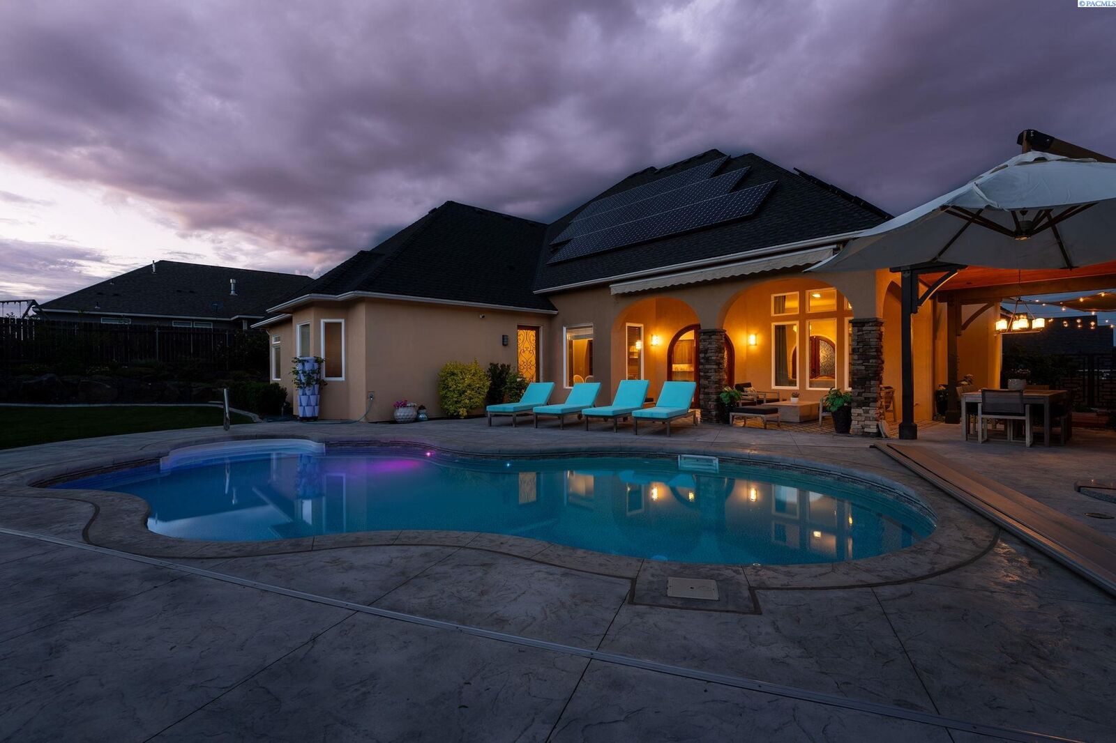 Property Photo:  3659 Nottingham Dr.  WA 99352 
