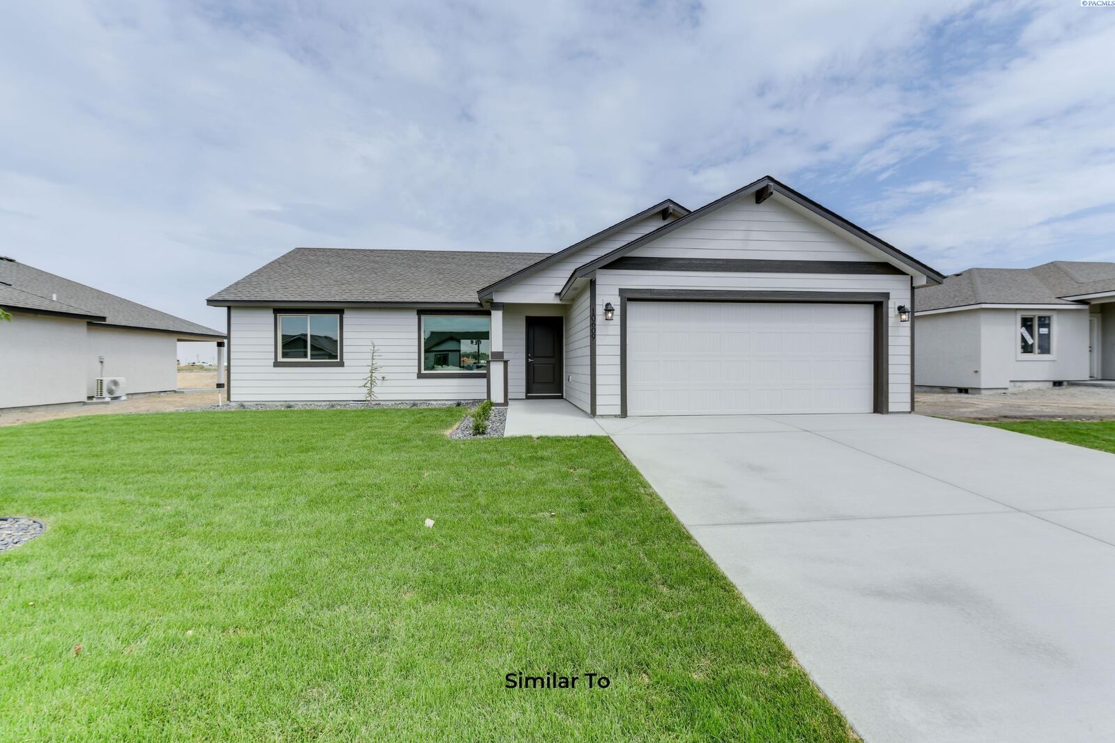 Property Photo:  1615 Parkwood Ct  WA 98930 