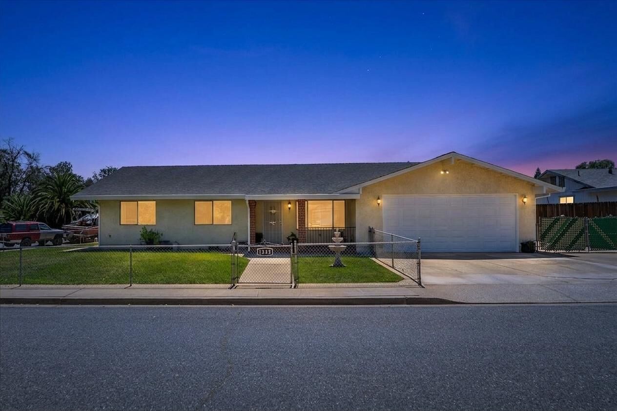 Property Photo: 1335 Franzel Road CA 96080-4158