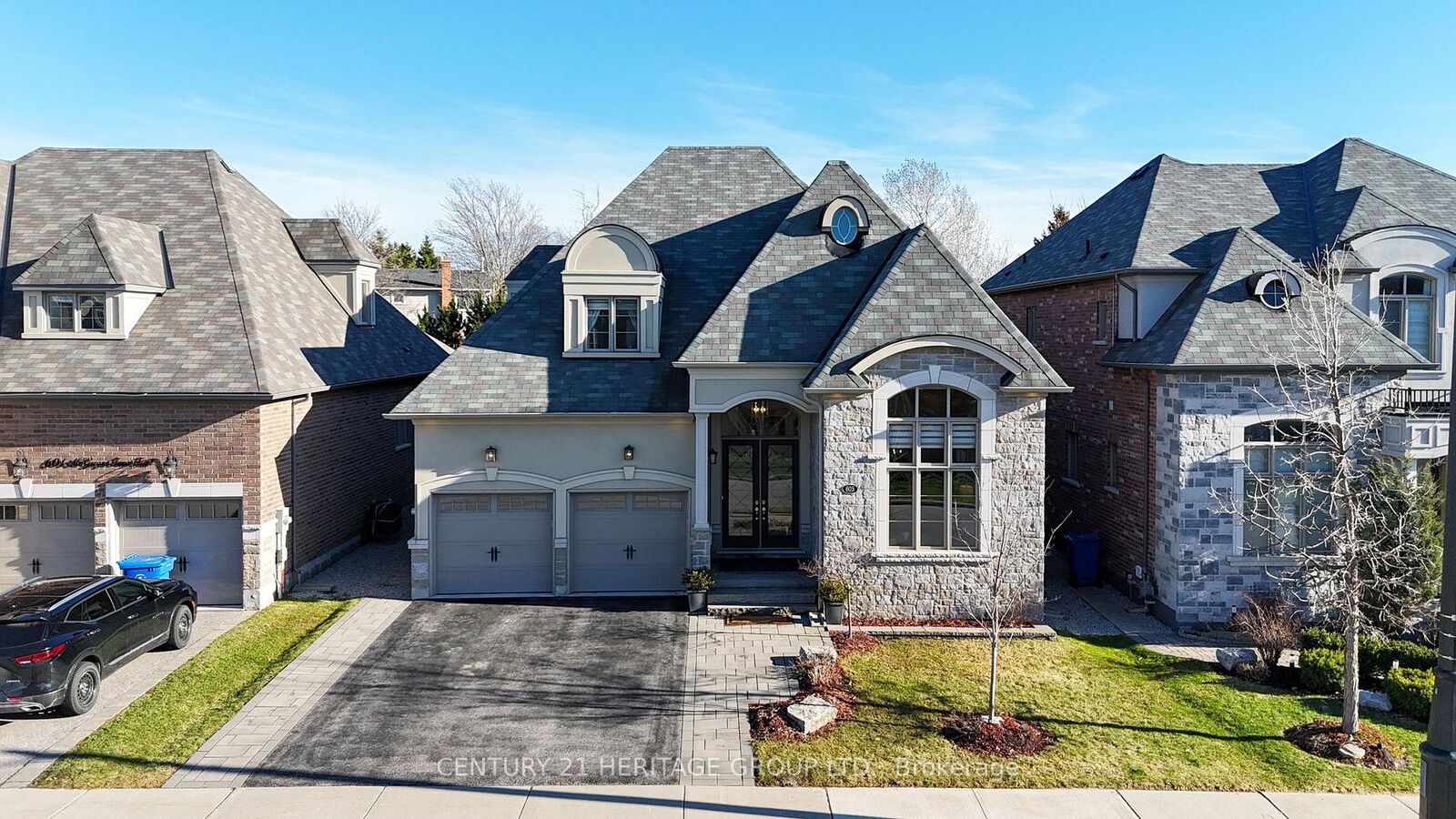 Property Photo:  605 McGregor Farm Trail  ON L3X 0H6 