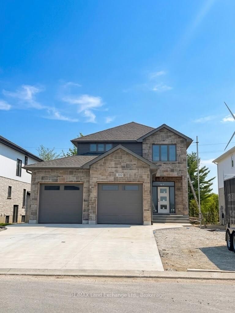 Property Photo: 382 Frances Street ON N0H 2C3