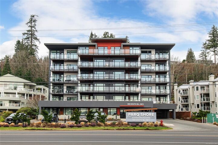 684 Island Hwy S #502 — photo 1