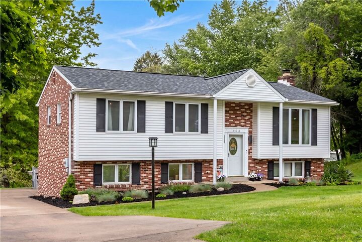 Property Photo:  304 Elm Drive  PA 15317 