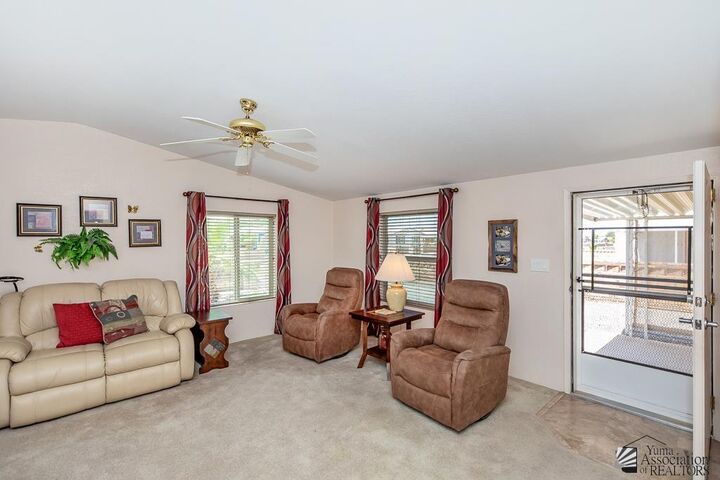 Property Photo: 11382 E 39 Ln AZ 85367