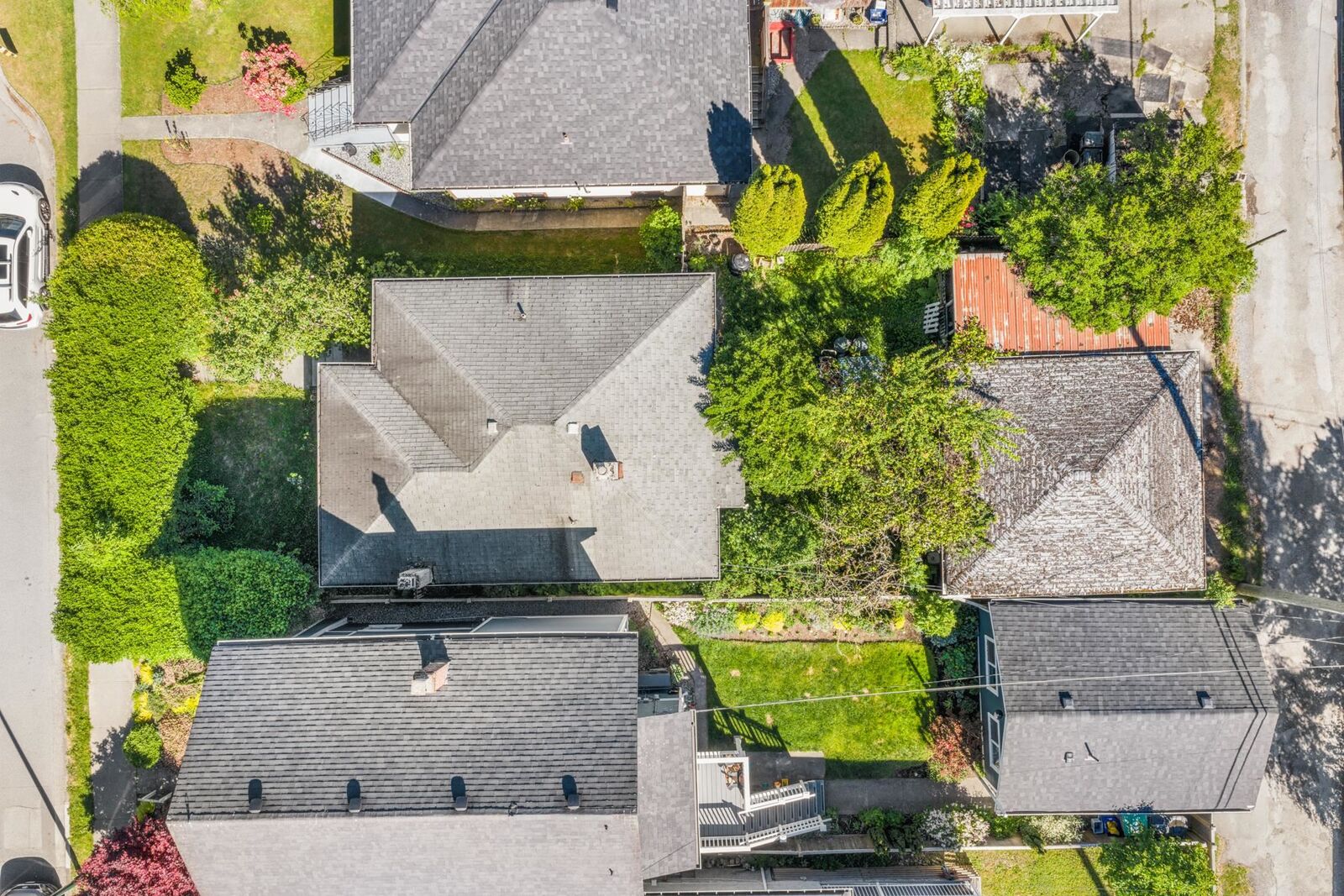 Property Photo: 880 E 33rd Avenue BC V5V 3A5