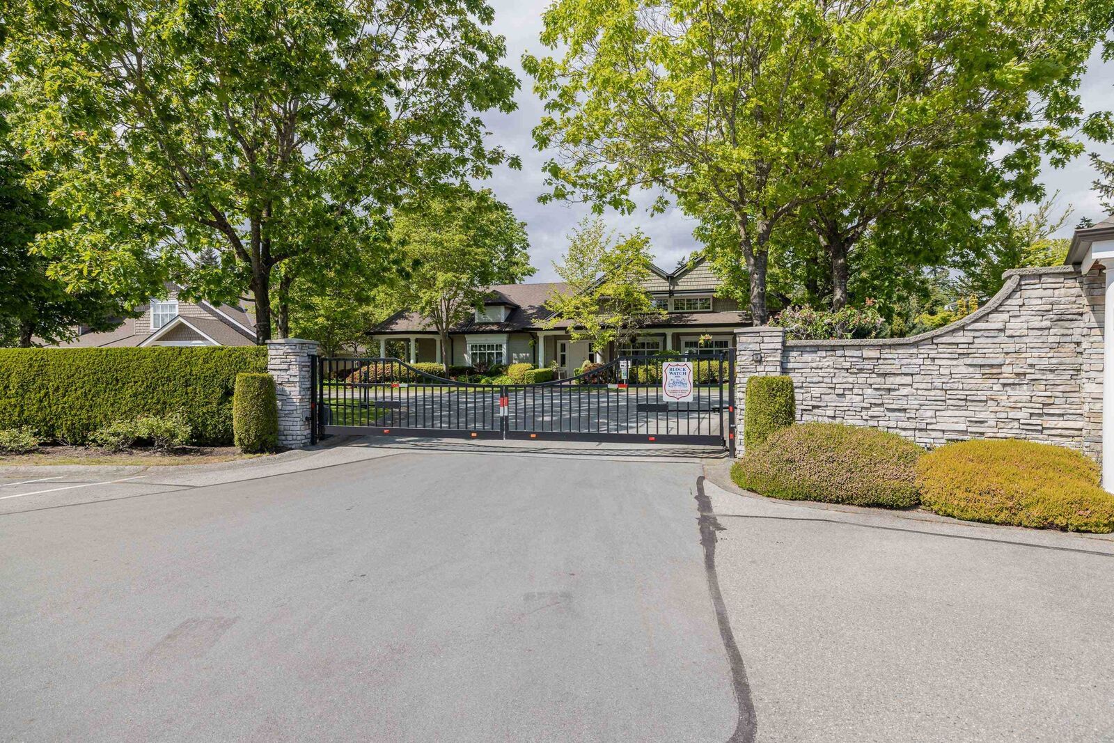 Property Photo: 14877 33 Avenue 55 BC V4P 3A3