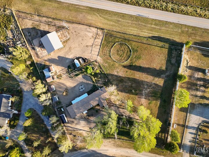 Property Photo:  27400 Harness Drive  CA 93561 