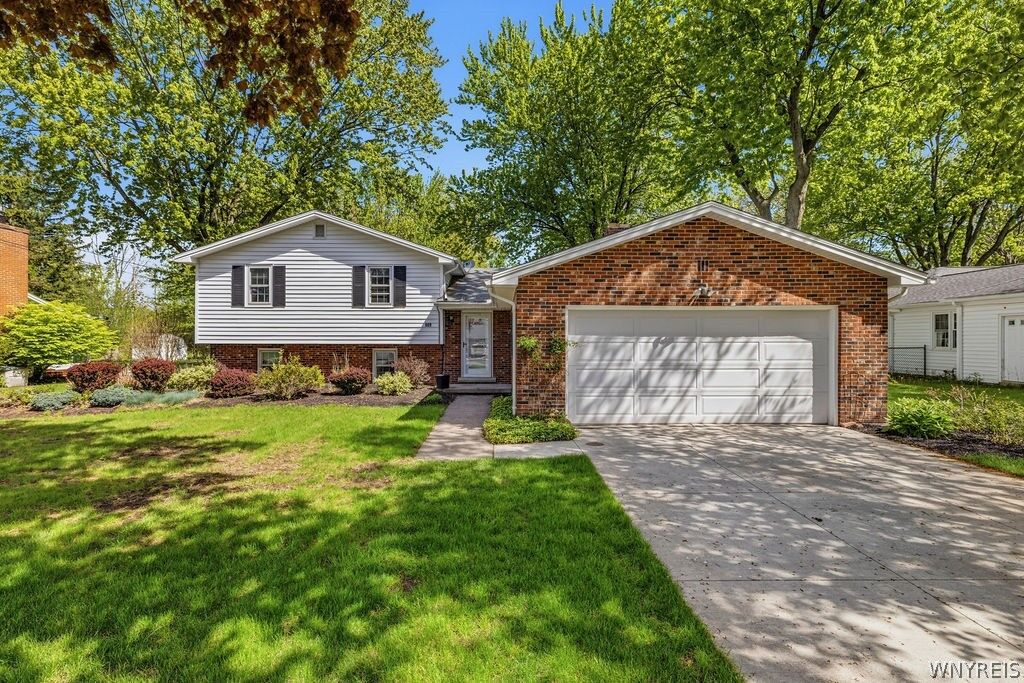 Property Photo: 609 Morgan Drive NY 14092