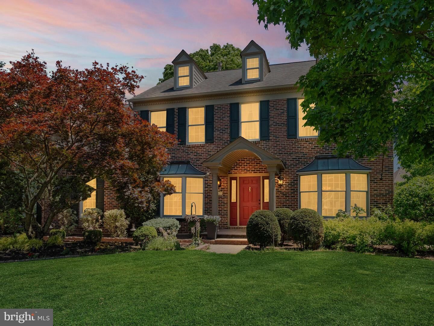 Property Photo:  1424 Ridgewood Lane  PA 18940 