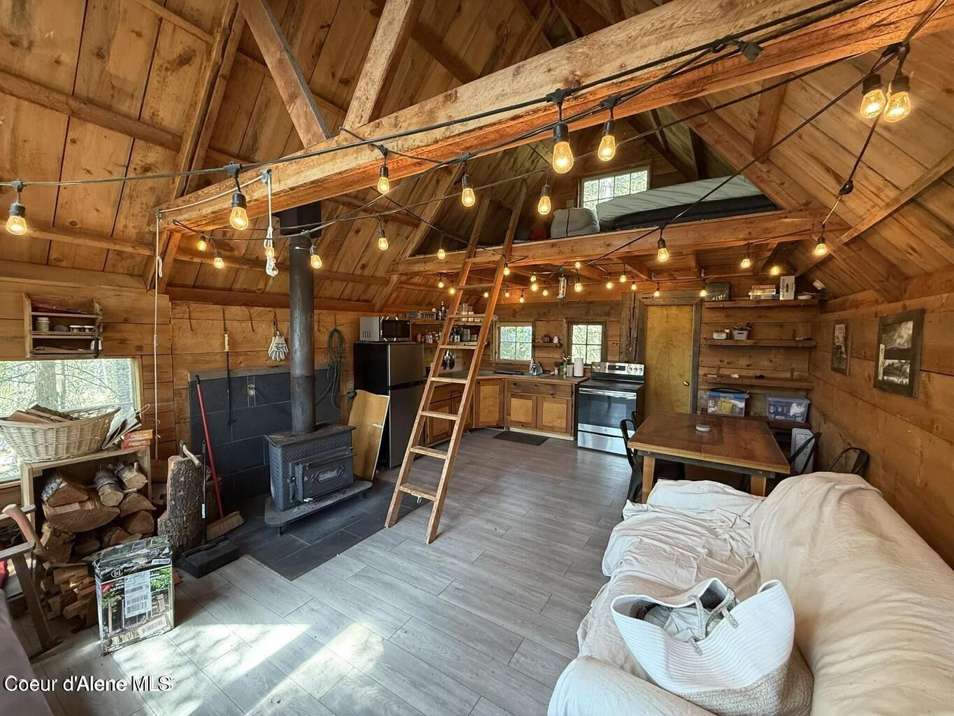 Property Photo:  467 Dusty Ln  ID 83861 